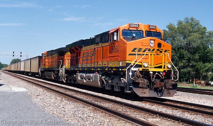 BNSF 5860 at Ashland, NE.jpg